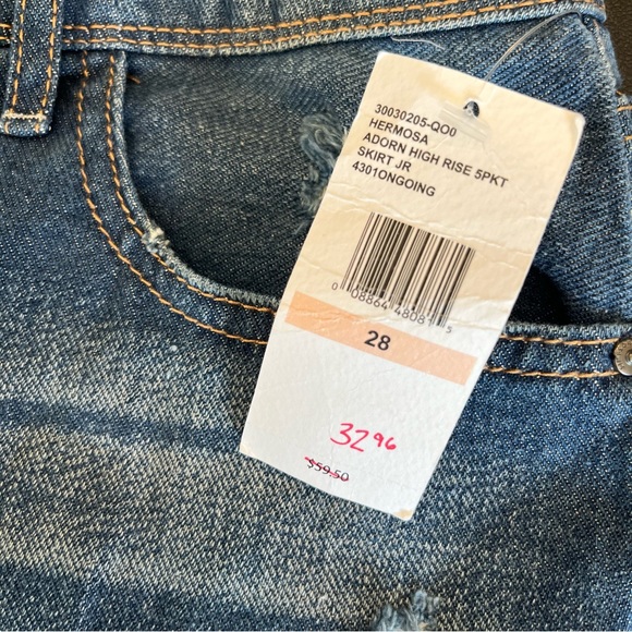Jessica Simpson Adorn High Rise Distressed Denim Skirt  Size 28 - Picture 10 of 10